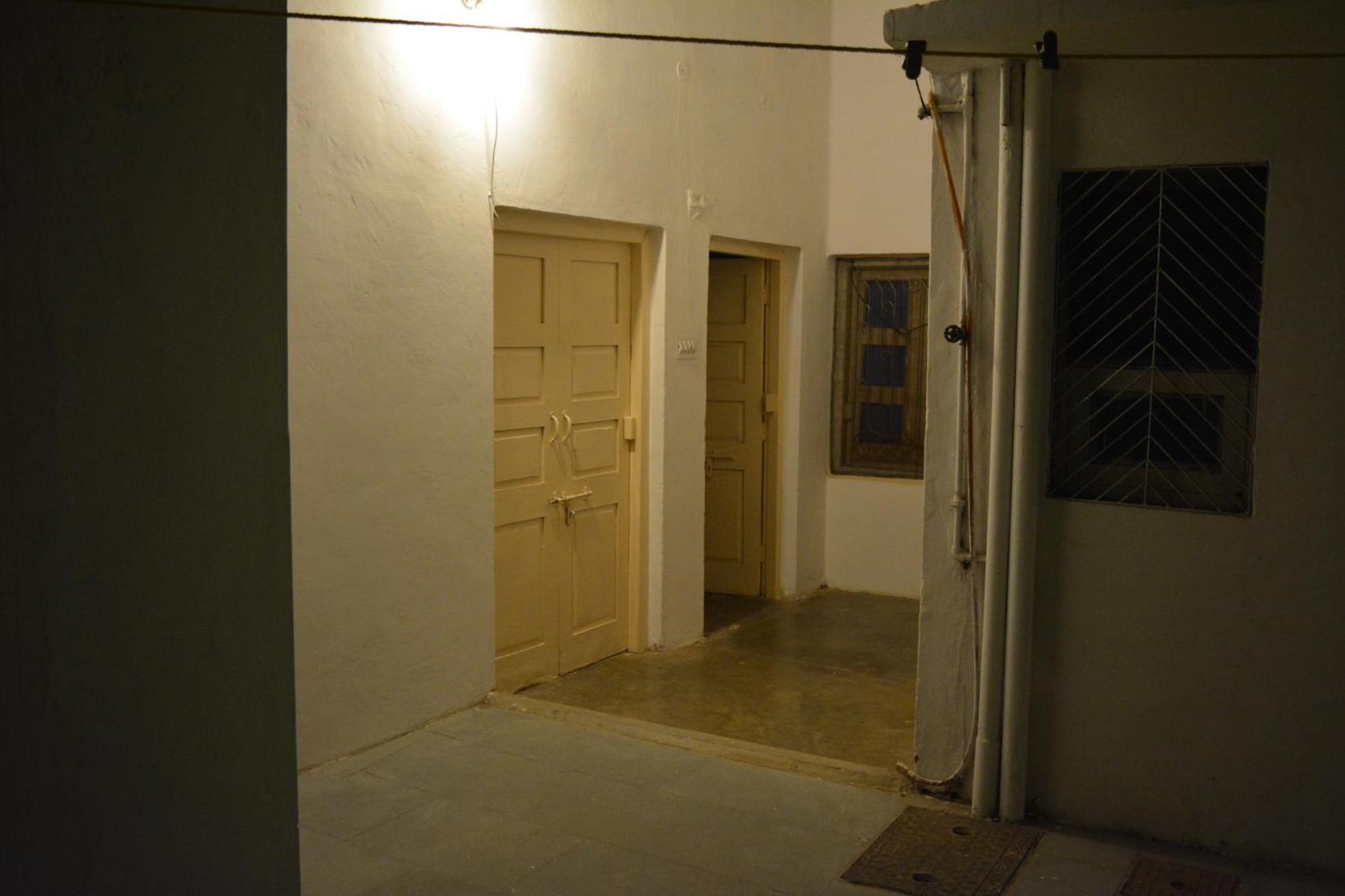 Jheelam Homestay بوبال الغرفة الصورة